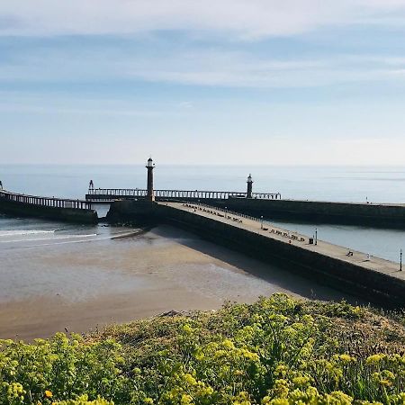 Mooredge B&B Whitby Esterno foto